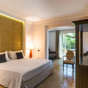 https://romano-palace-luxury.taorminaitalyhotels.com