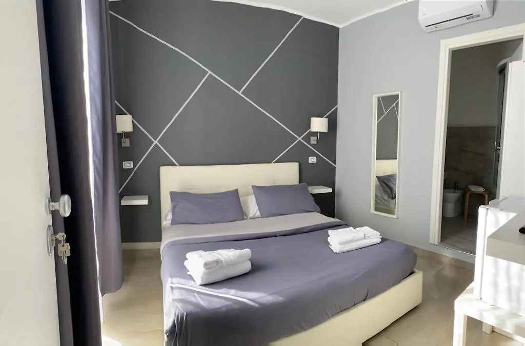 Re Carlo Rooms Catânia Itália